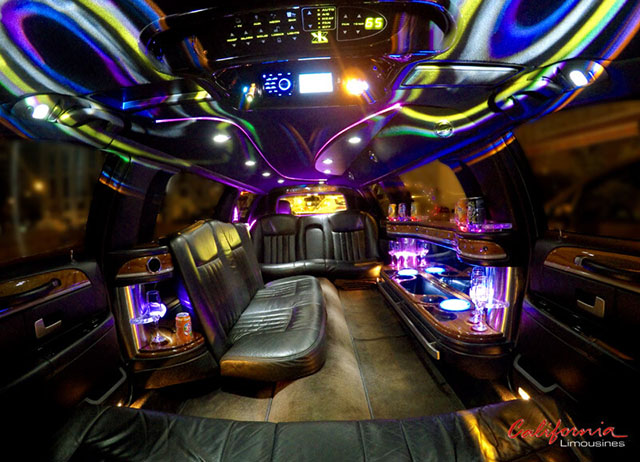Intérieur de limousine de mariage